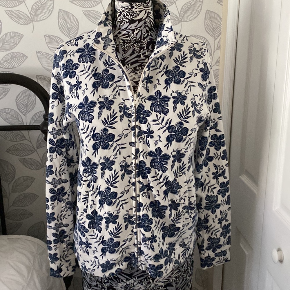 Orvis Blue and White Blazer Floral Design